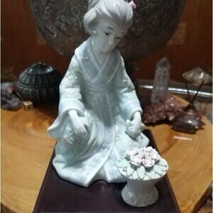 Lladro White and Pink Sculpture Art Piece